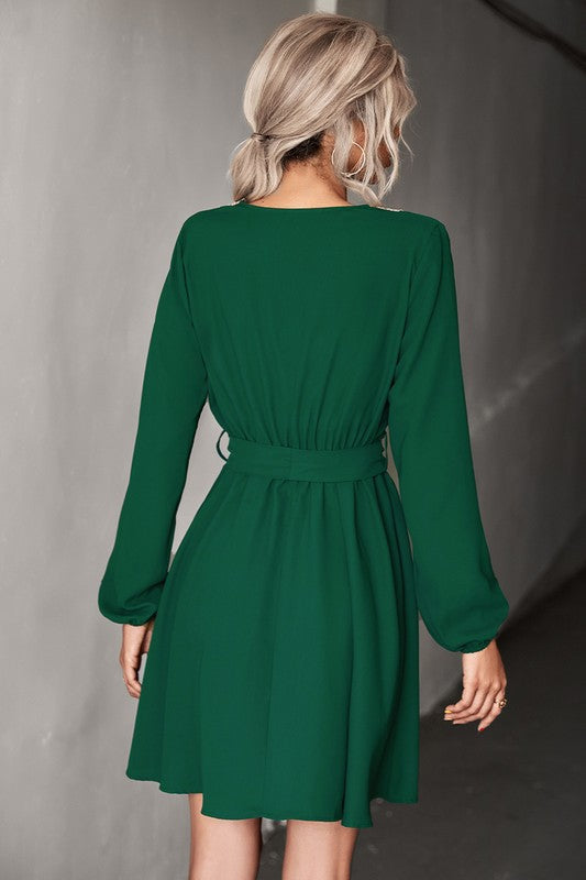 Long Sleeve V Neck Mid Dress in Green