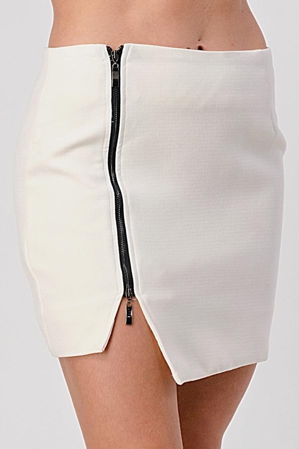 Side Zipper Detail Mini Skirt in Off White