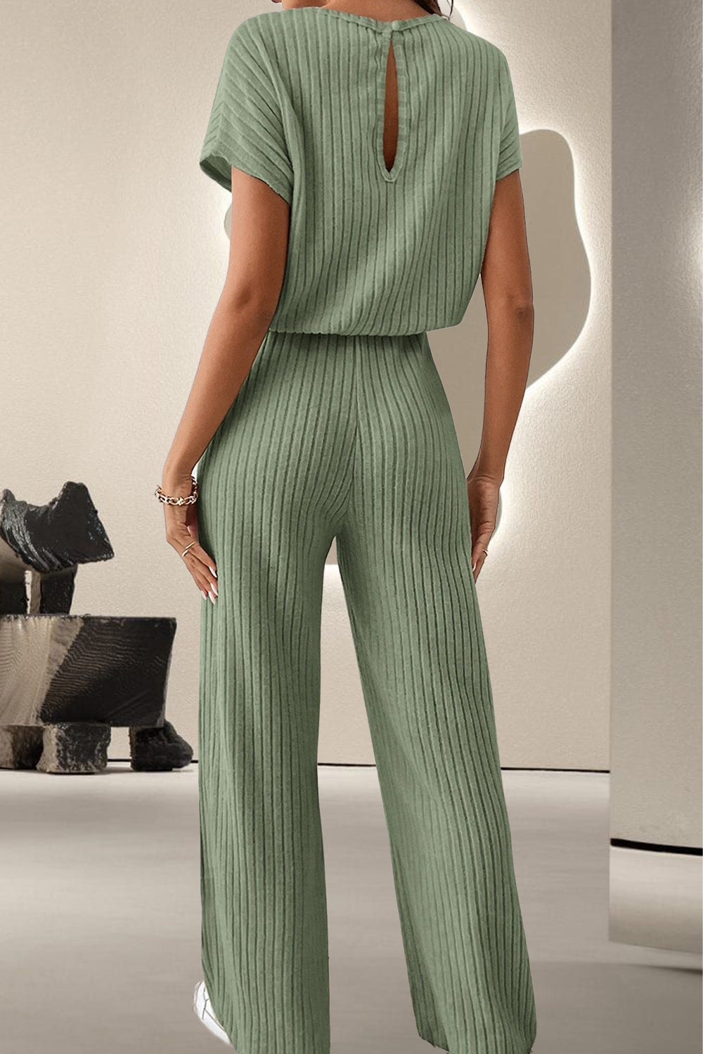 Round Neck Short Sleeve Jumpsuits