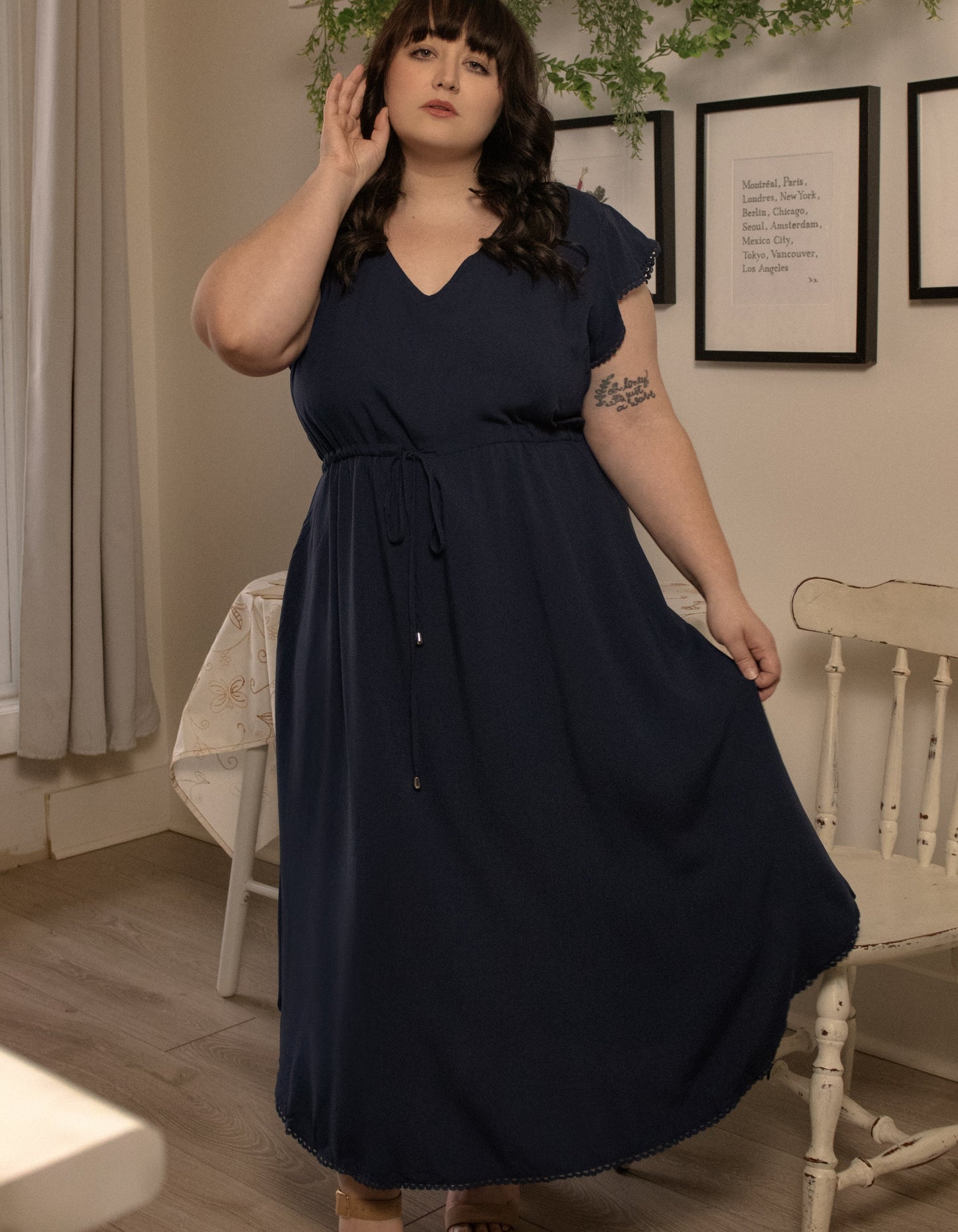 Charlie Viscose Midi Dress with Lace Trim in Navy